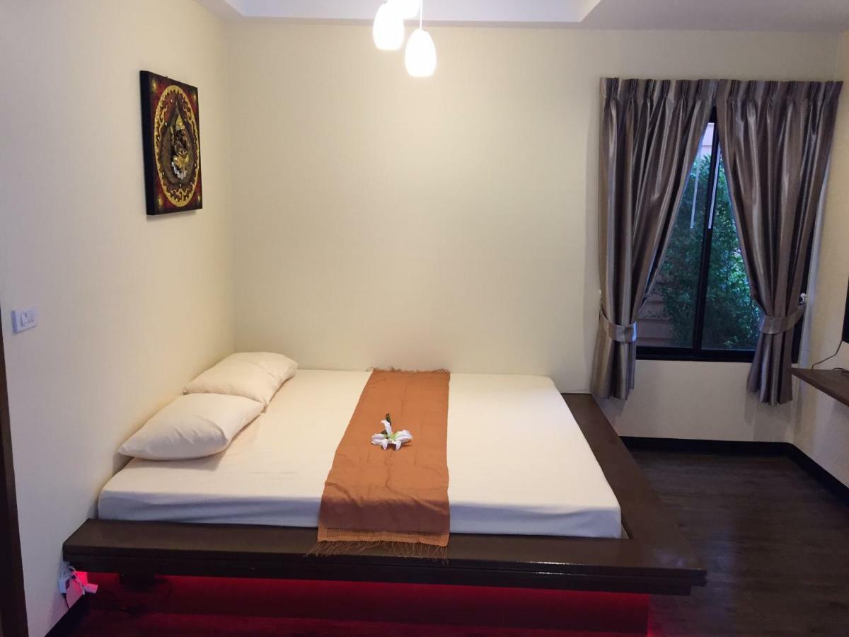 Angie Resort At Sapan Mai Bangkok Buitenkant foto